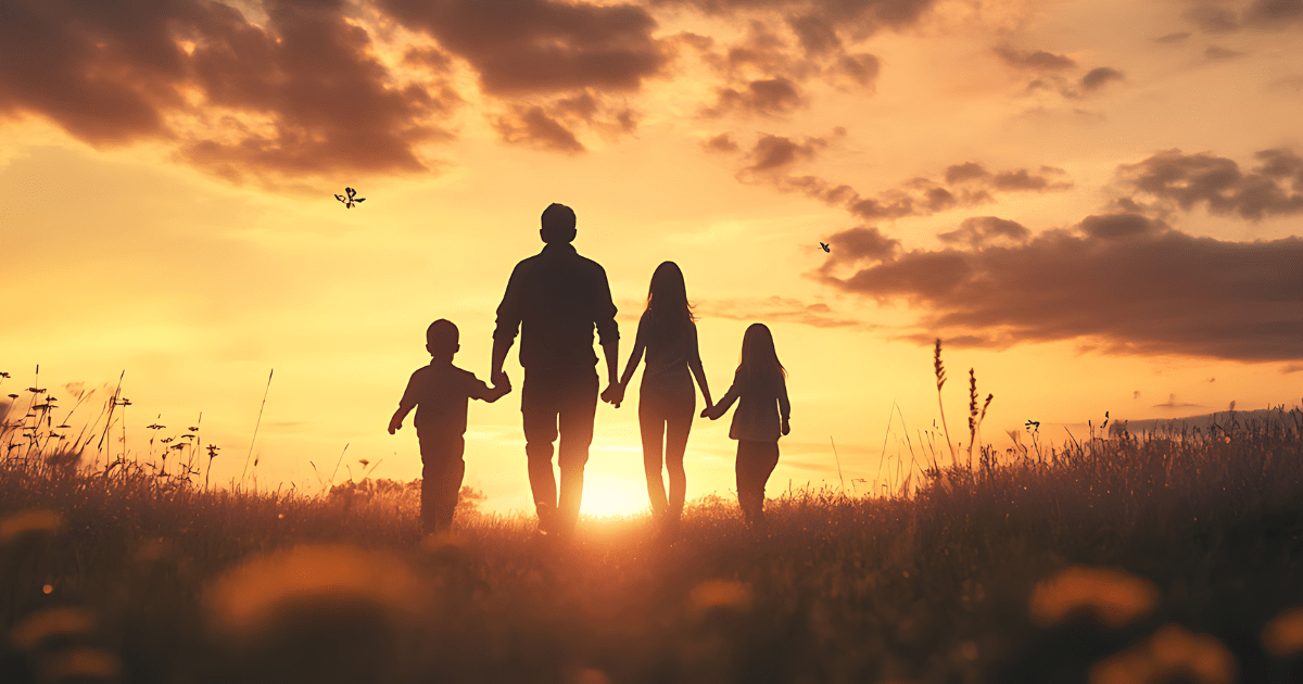 Frases para status do WhatsApp sobre família: 33 opções impactantes